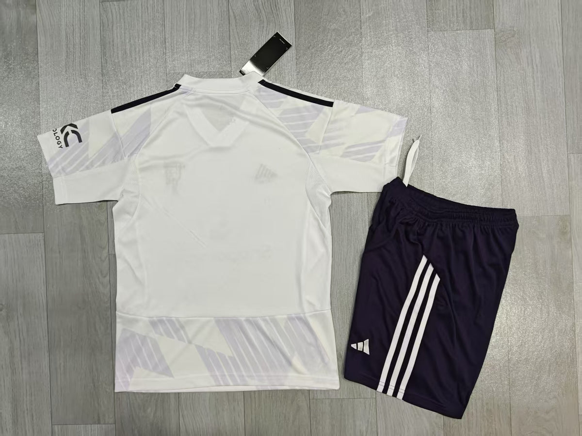 KIDS  Manchester United  Away Kit
