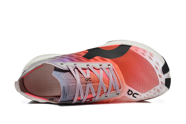 On Cloudboom Strike Running Shoes White/Horizon