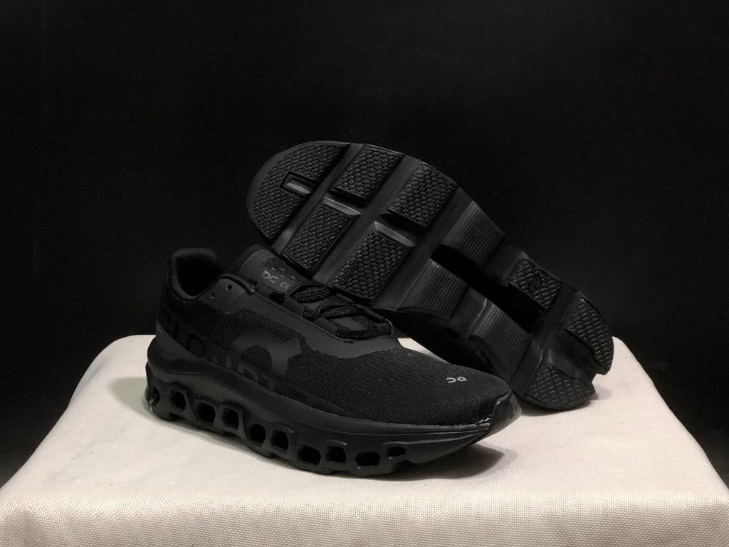 On Running Cloudmonster Sneakers Black