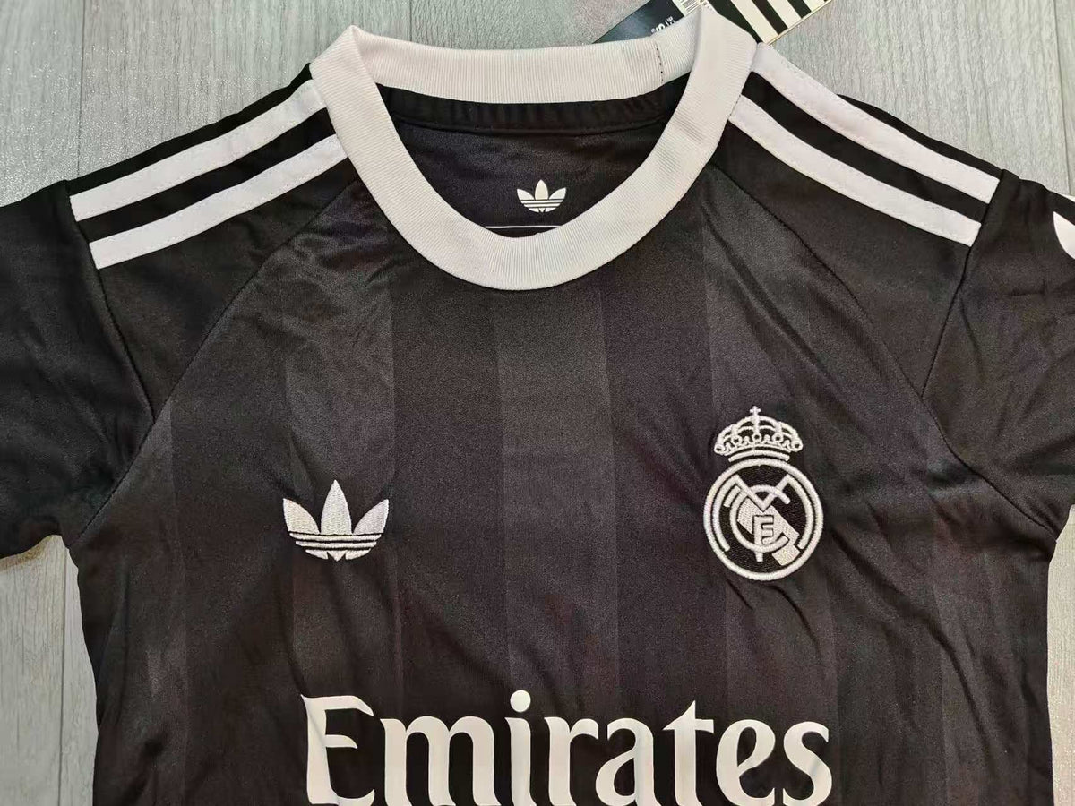 KIDS Real Madrid  Third Mini Kit