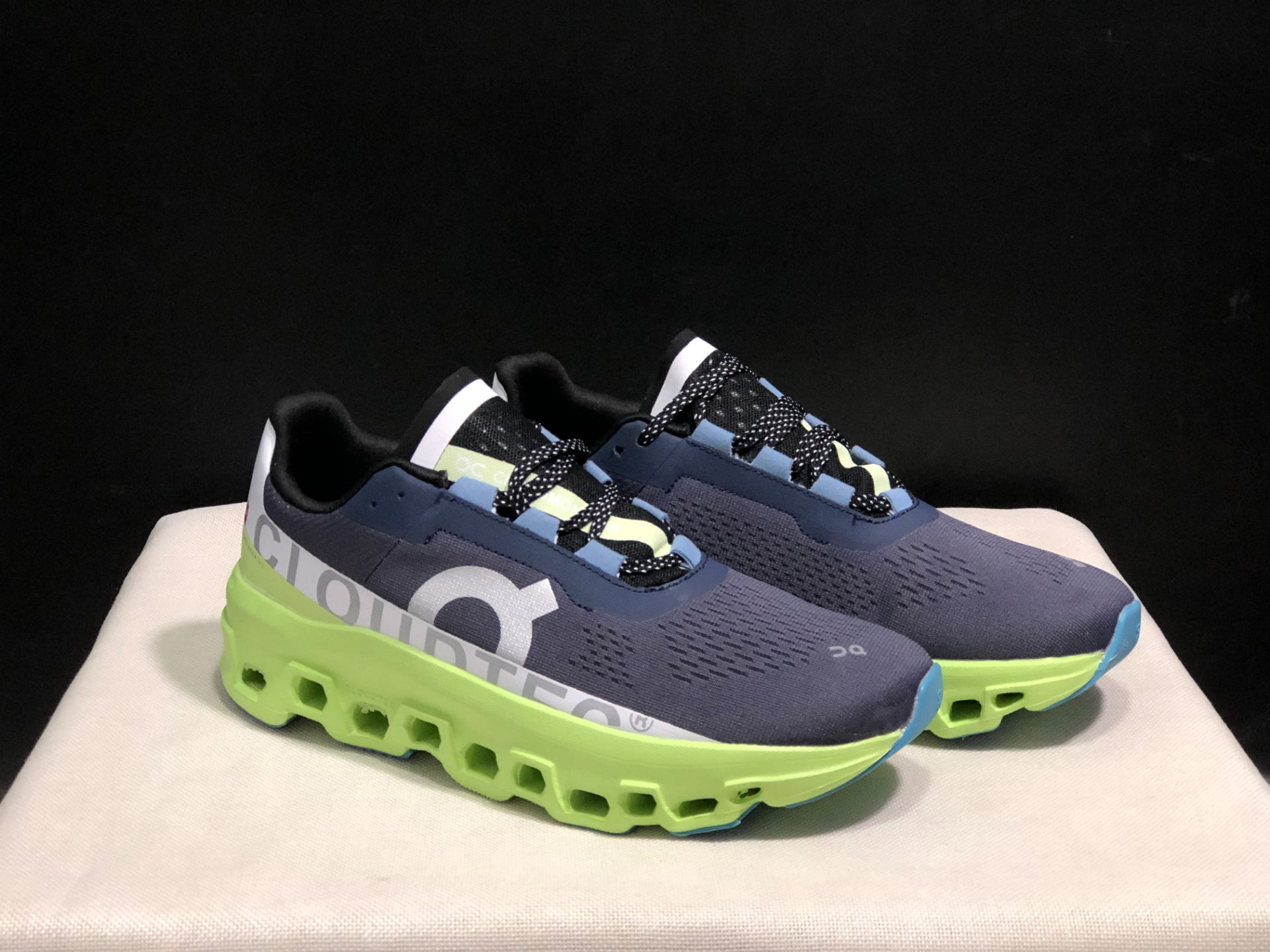 On Running Cloudmonster Sneakers Dark Blue | Green