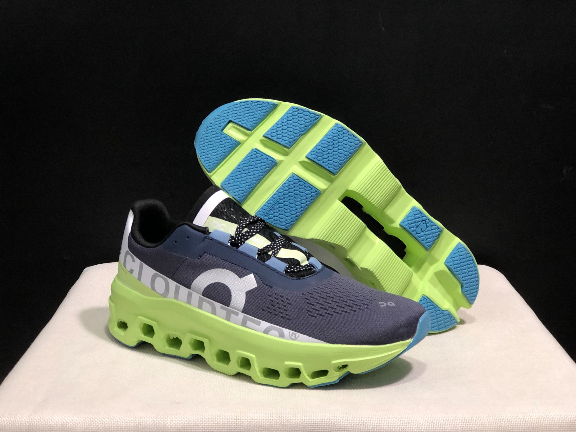 On Running Cloudmonster Sneakers Dark Blue | Green