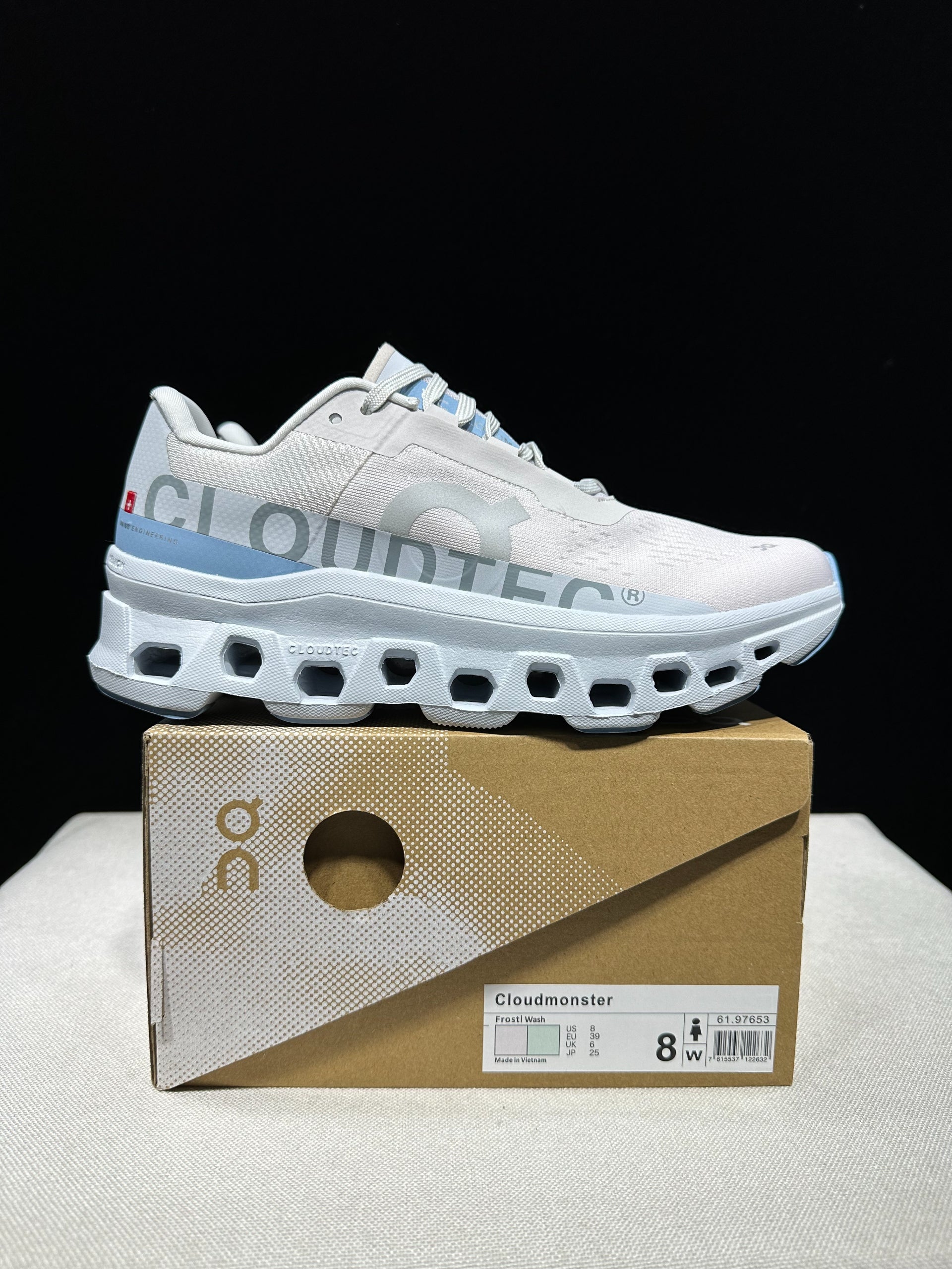 On Running Cloudmonster Sneakers White | Light blue