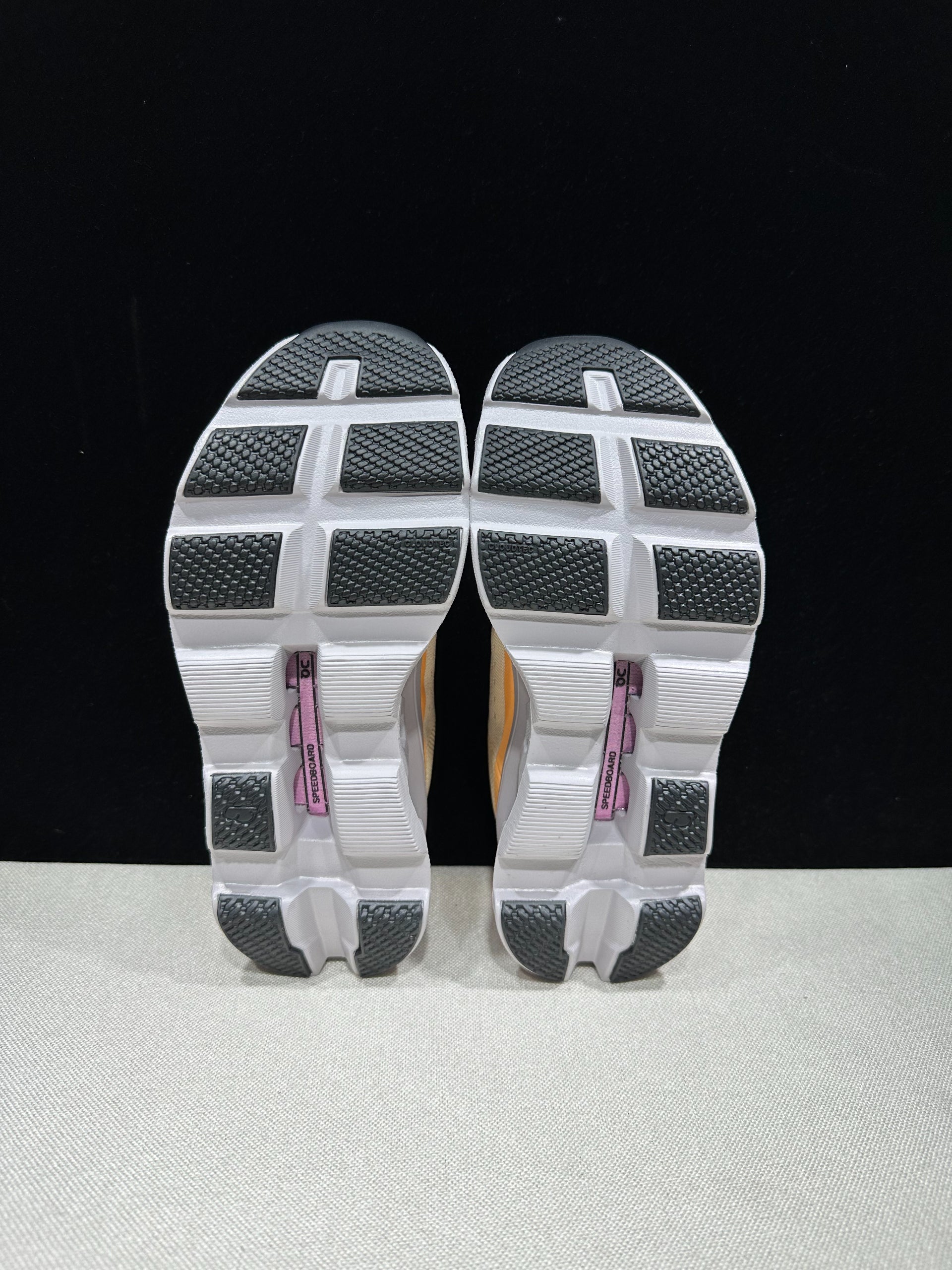 On Running Cloudmonster Sneakers Light Gold | Orange Pink