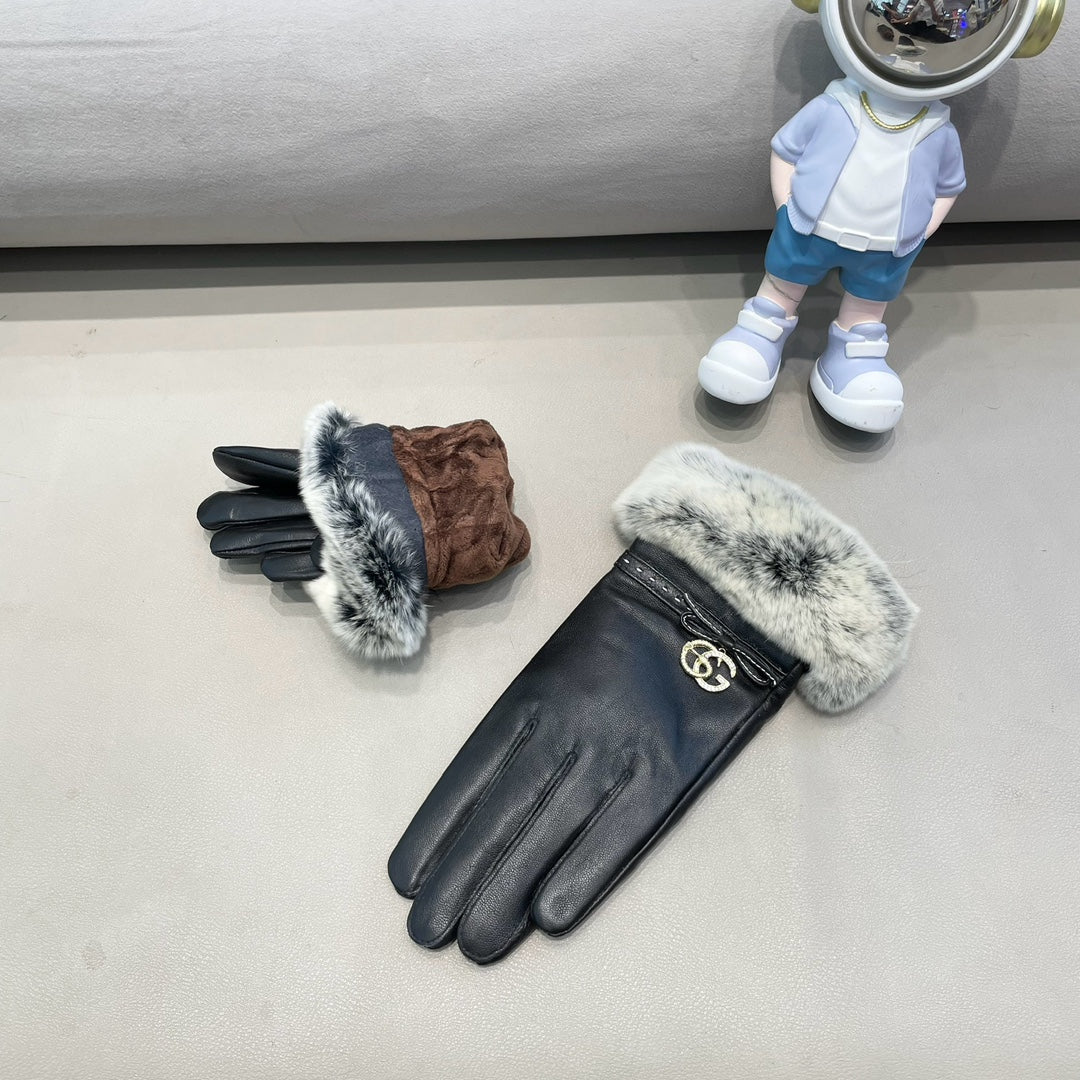 FUR-TRIMMED LAMBSKIN GLOVES BLACK WITH BOW 456265
