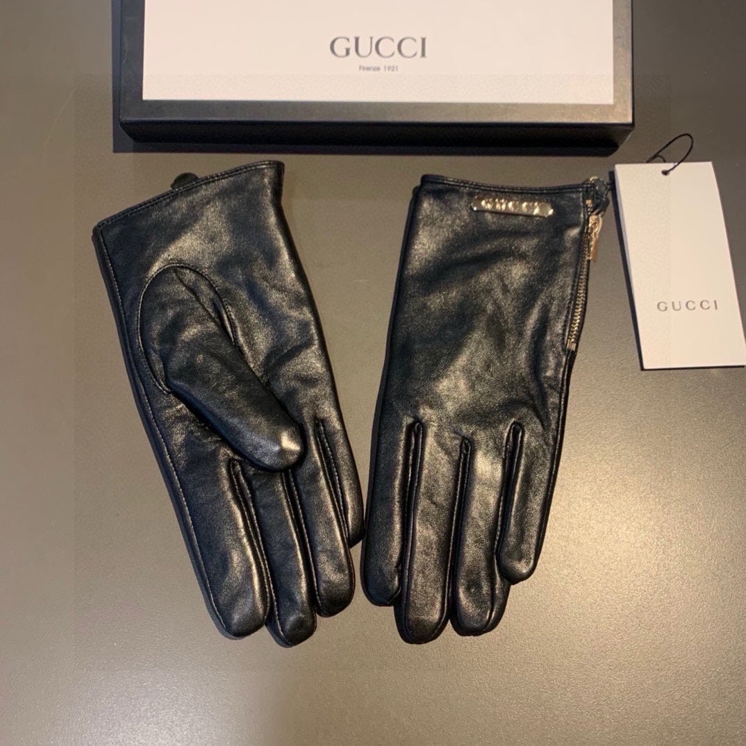 TOUCHSCREEN GLOVES WITH SIDE ZIPPER IN BLACK LAMBSKIN 456311