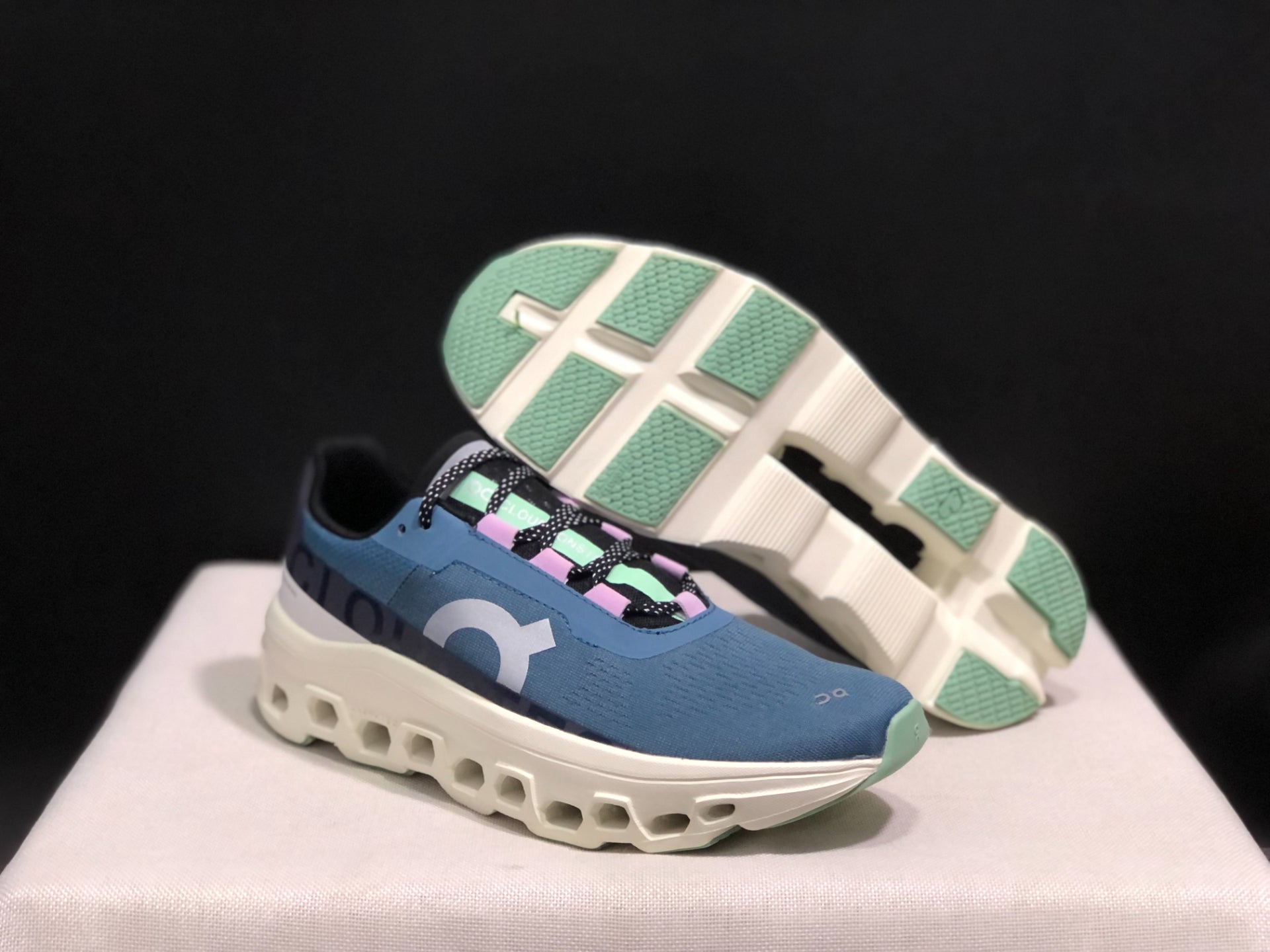 On Running Cloudmonster Sneakers Blue | White