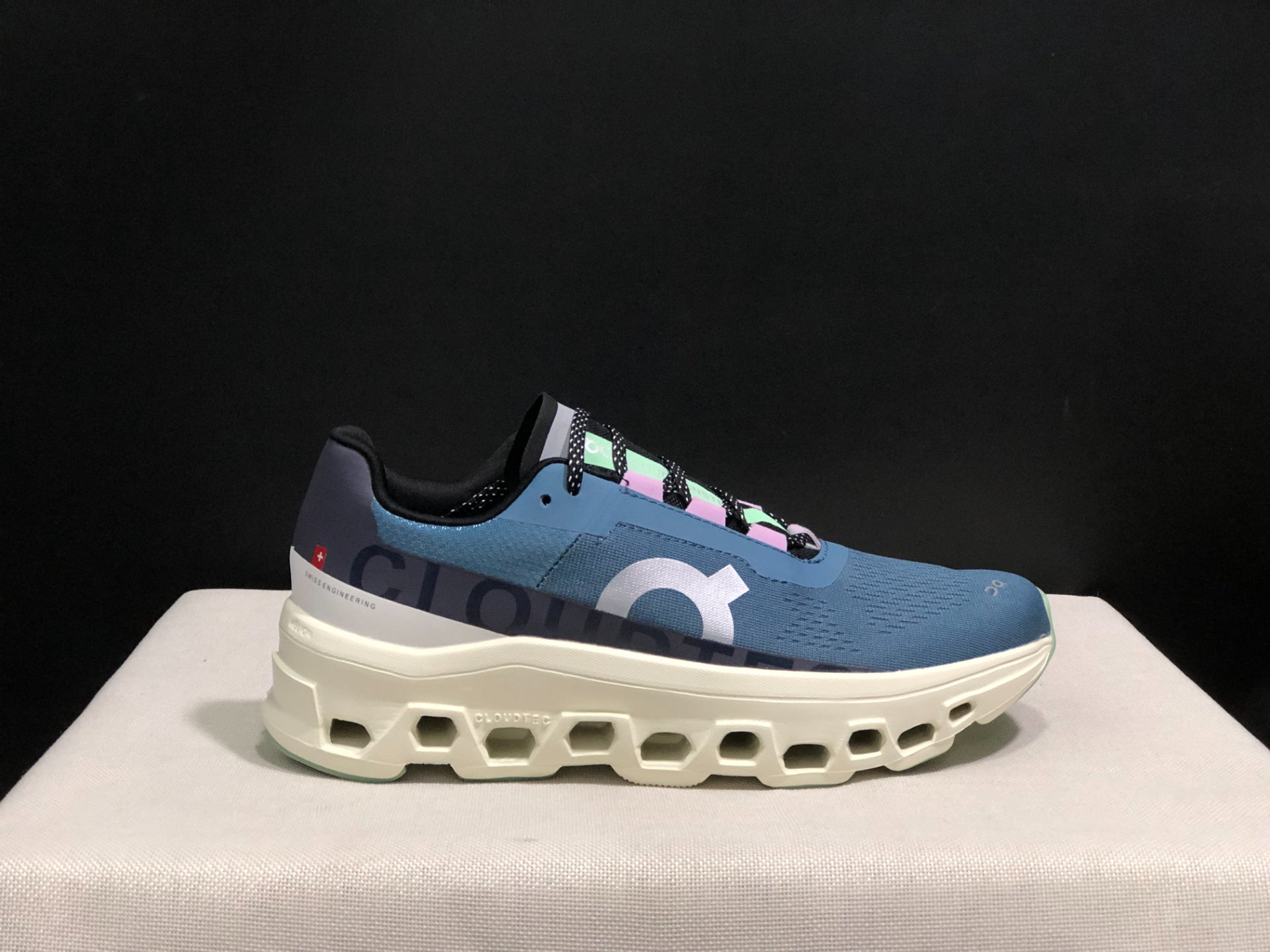 On Running Cloudmonster Sneakers Blue | White