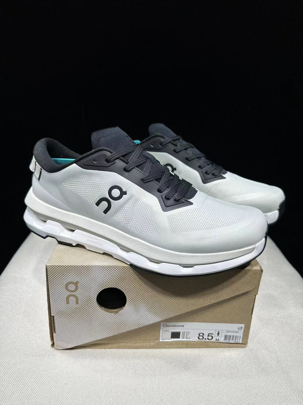 On Running Cloudzone Kith Silver Black
