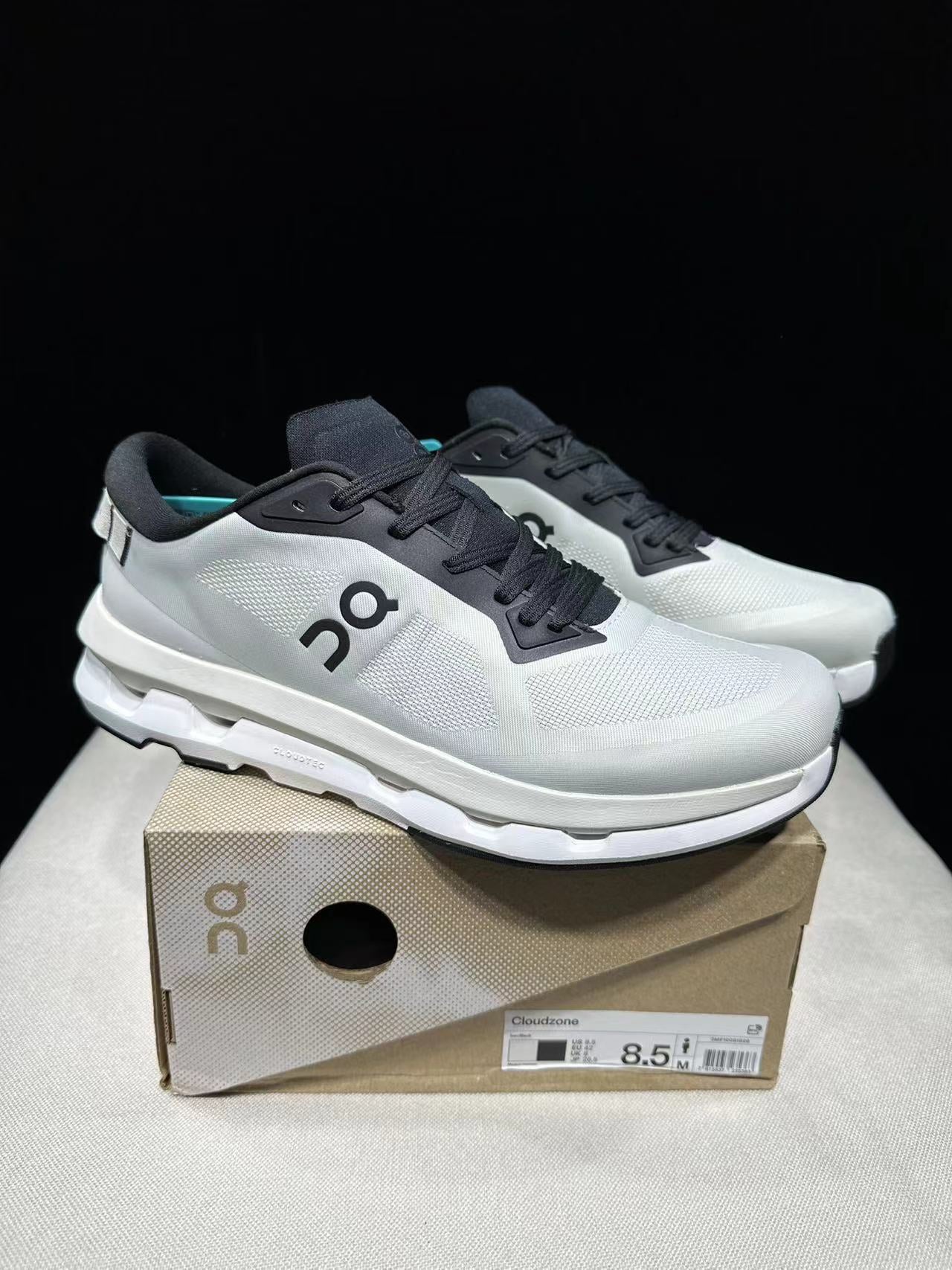 On Running Cloudzone Kith Silver Black