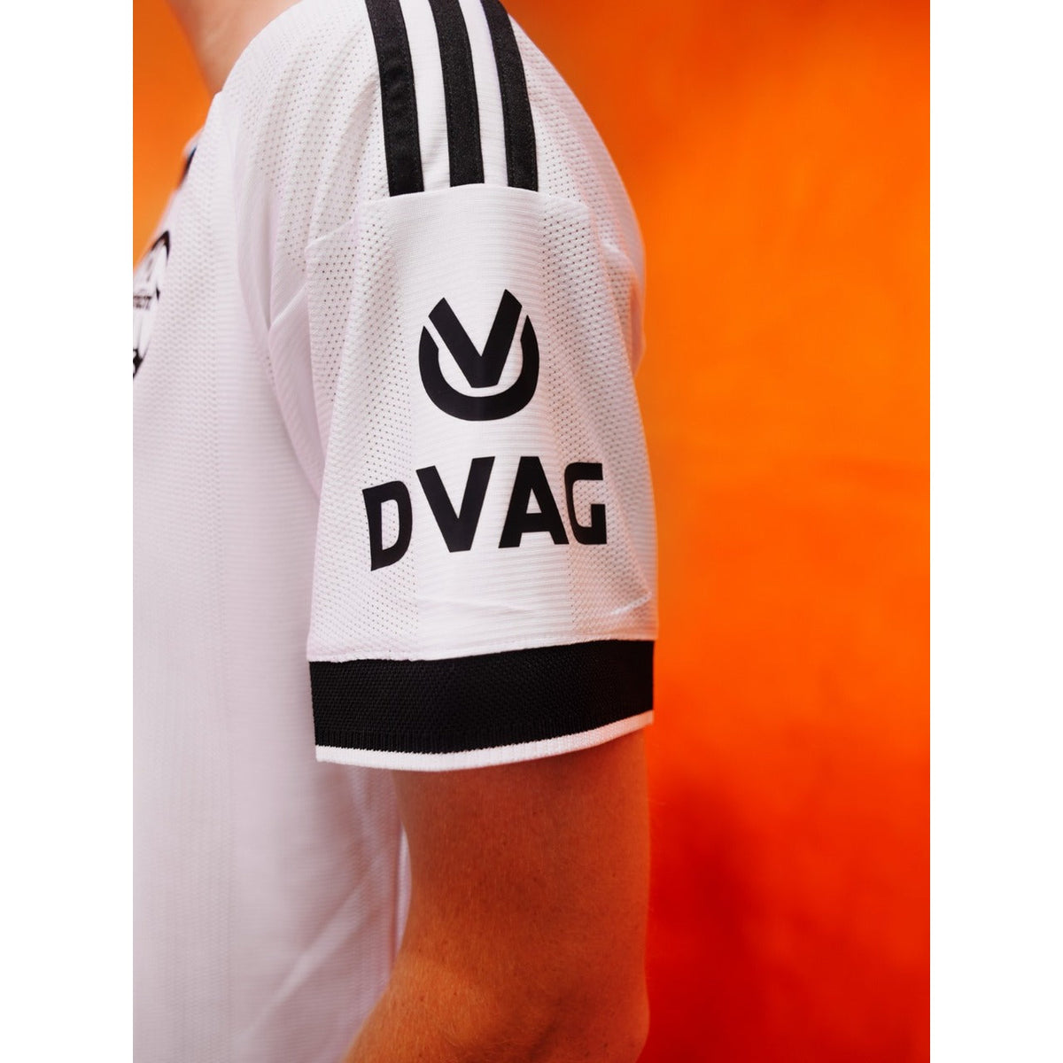 Eintracht Frankfurt 2026/27 Away Jersey (Custom)