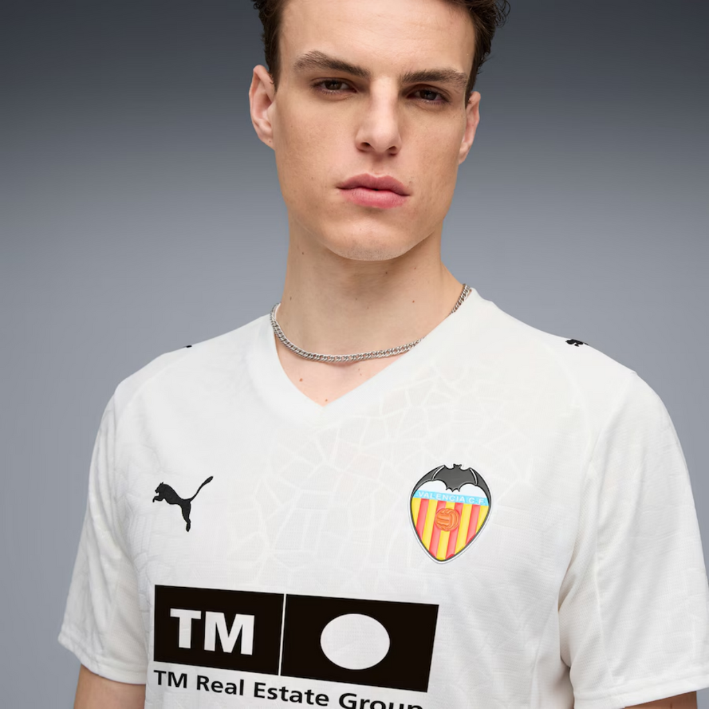 Valencia Home Jersey 2025/26