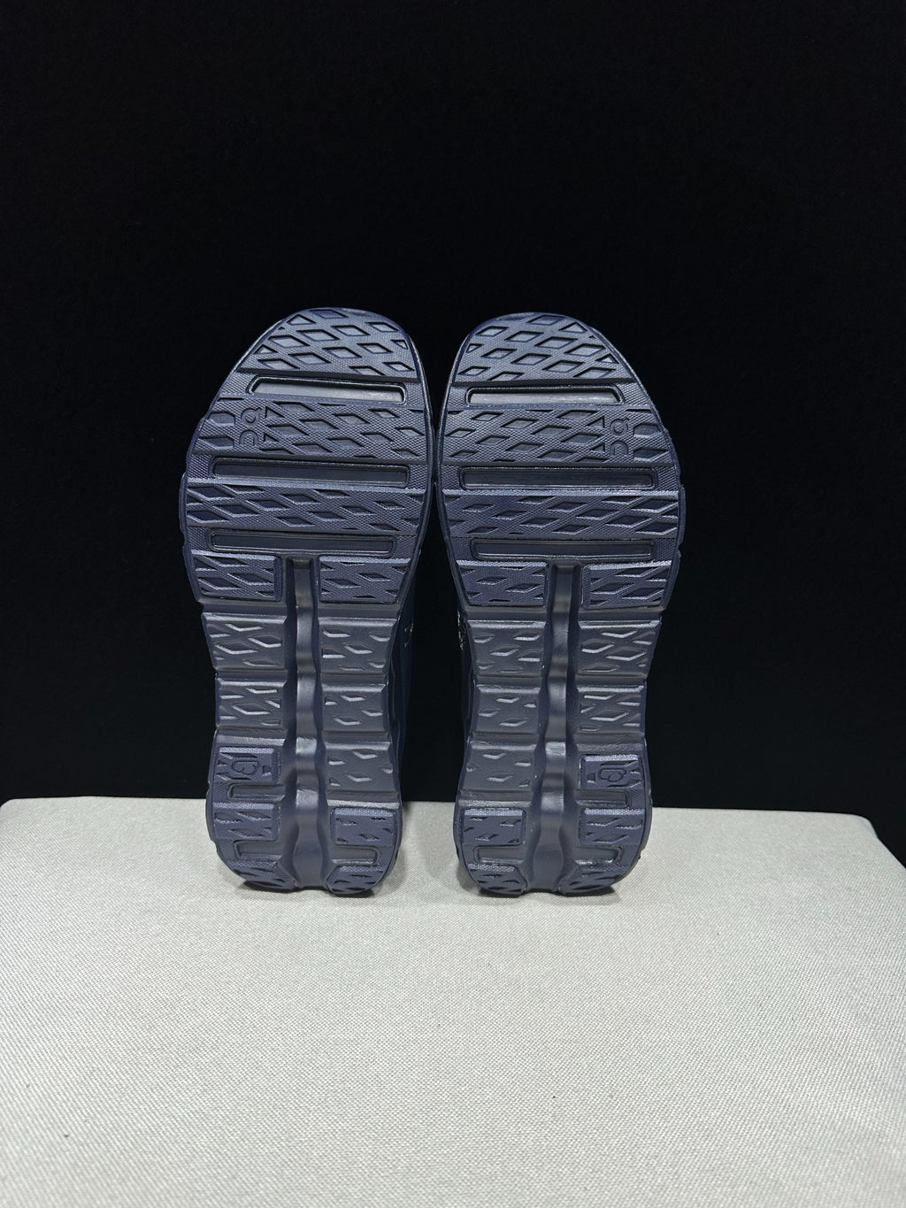 On Running Cloudtilt LOEWE All Navy