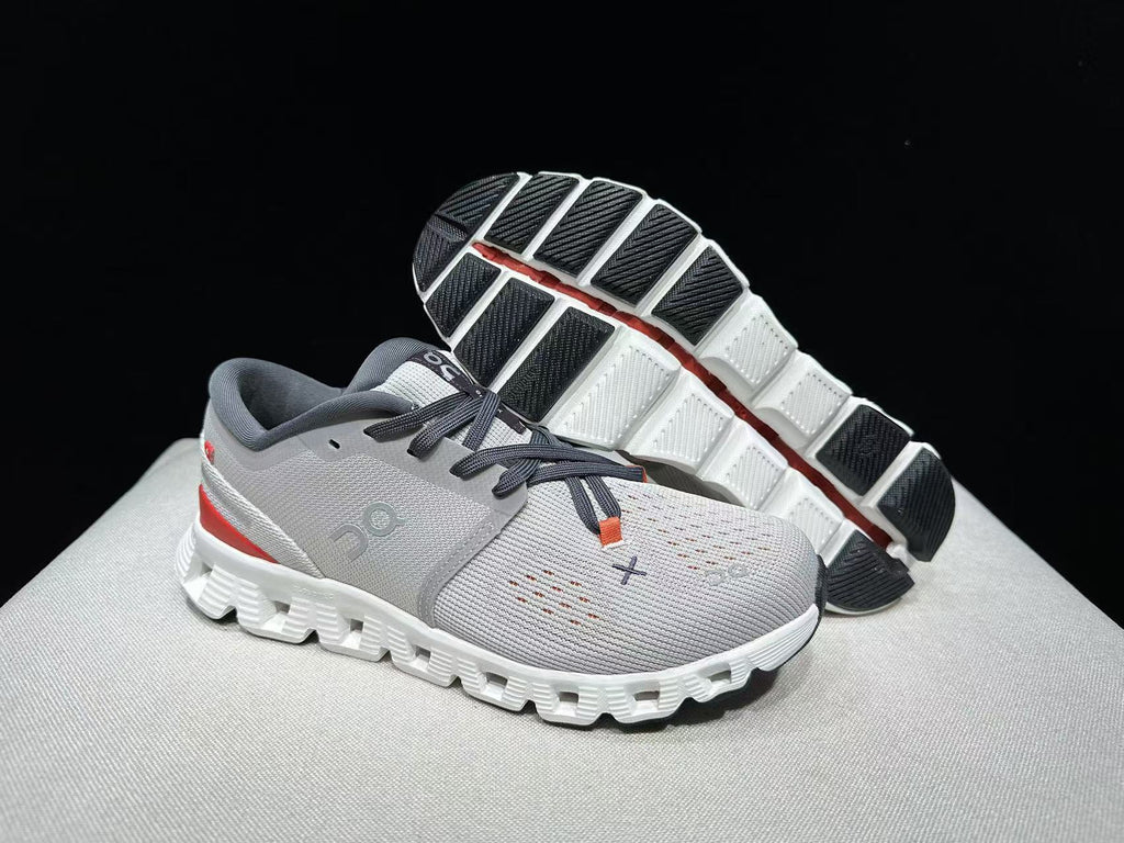 On Cloud X4 Silver/Flame