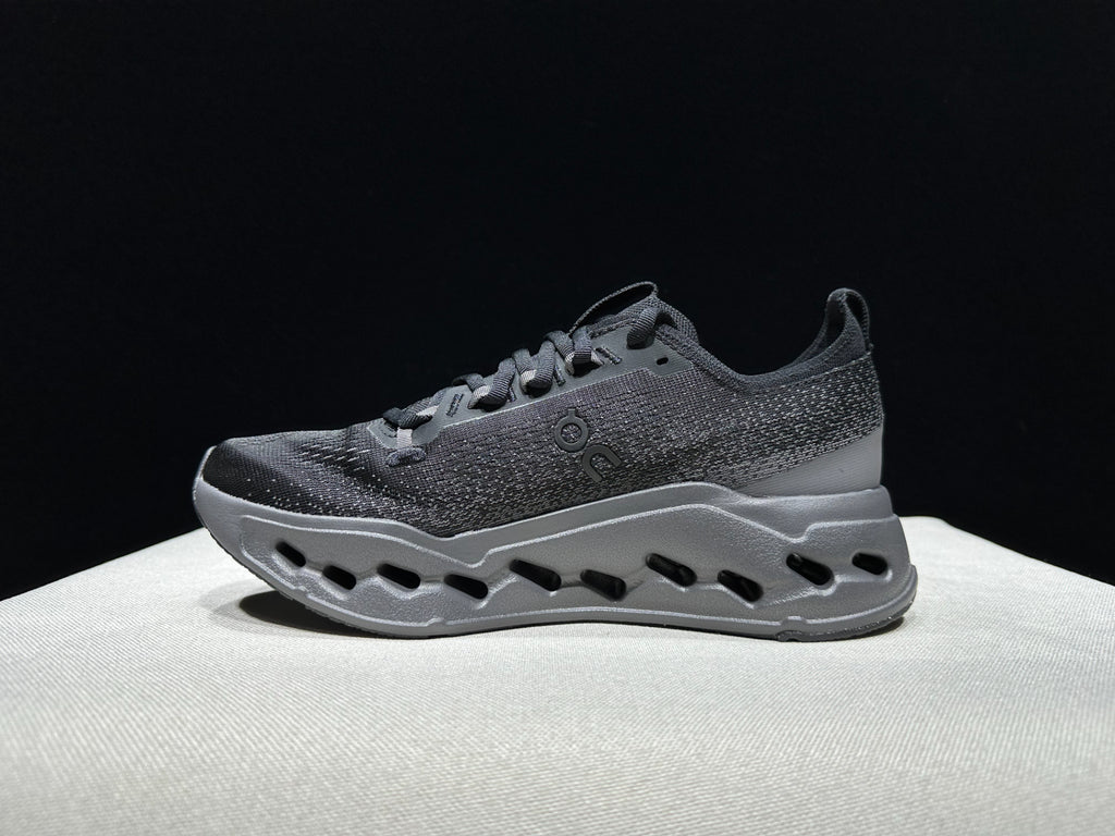 On Cloudsurfer Max Road-Running Shoes Black/Gray