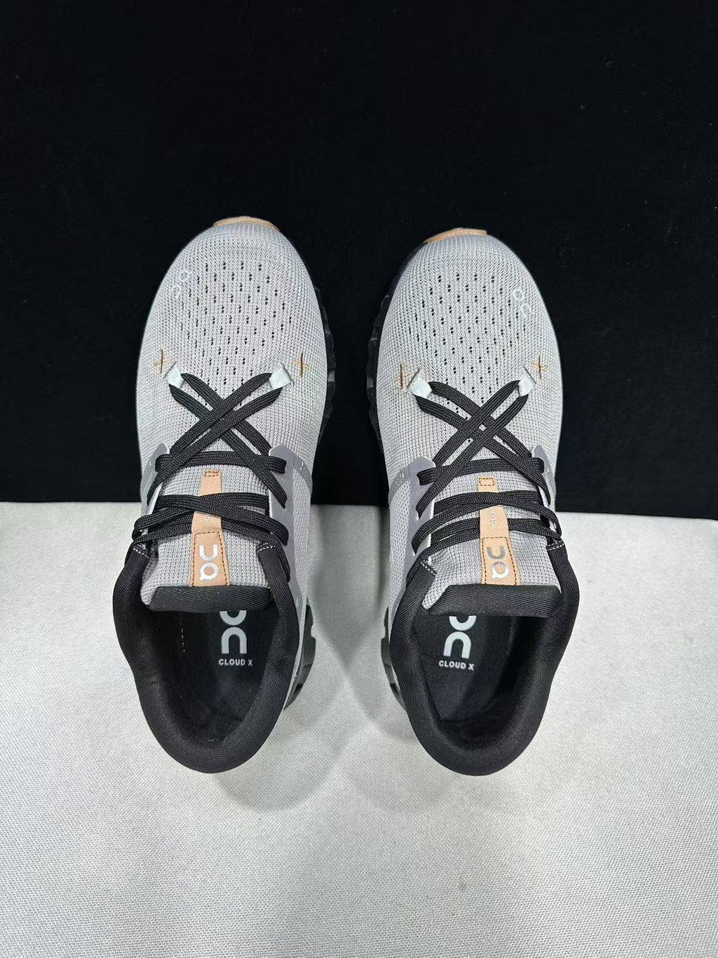 On CloudX4 - Fog/Black