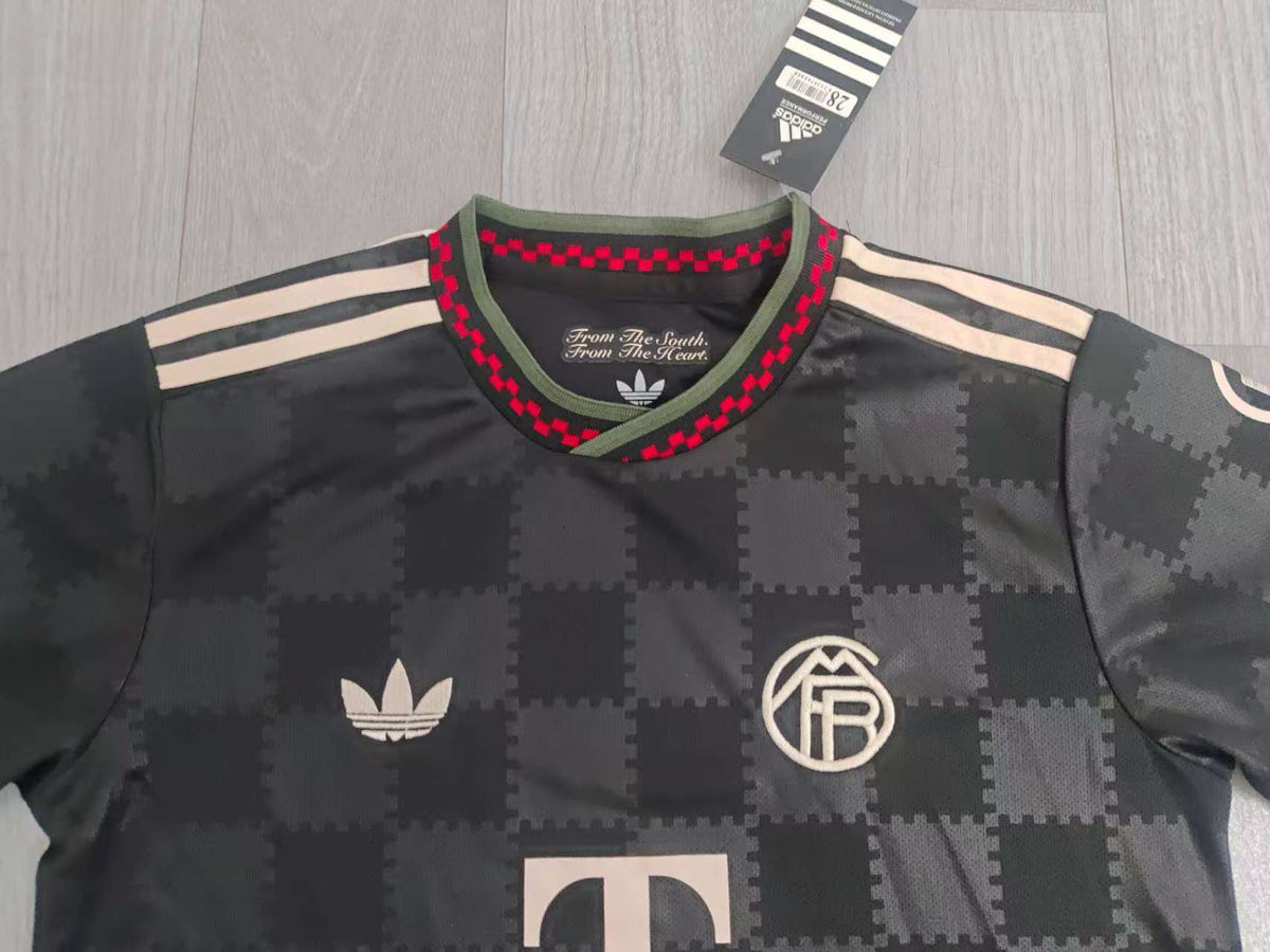 KIDS FC Bayern München  Away Mini Kit