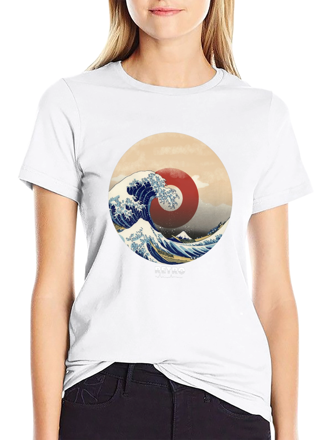 Retro Wave Graphic Tee - Stylish Casual Comfort