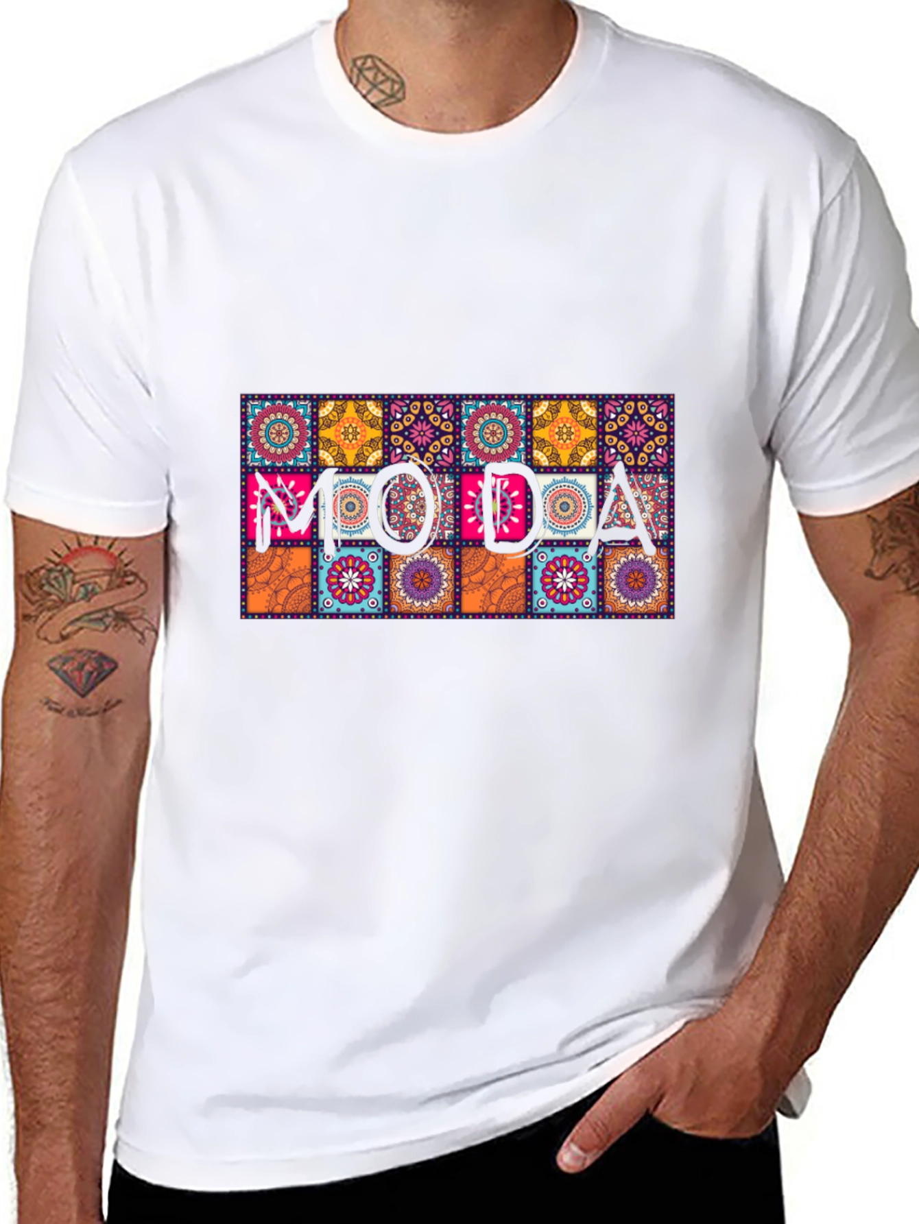 Moda Patterned Graphic Tee