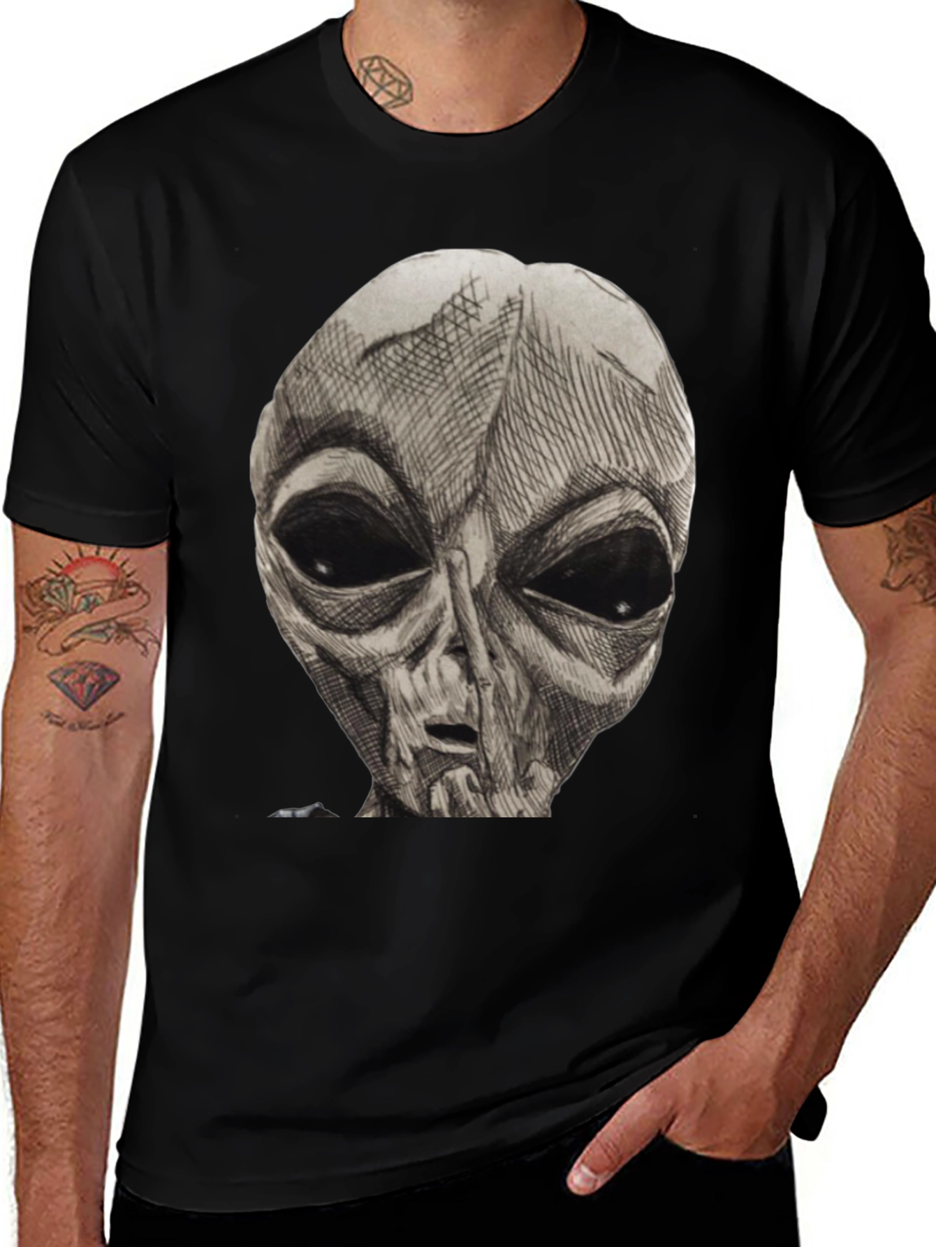 Alien Graphic Print T-Shirt - Classic Black Tee