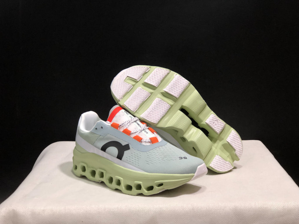 On Running Cloudmonster Sneakers Macaron Green