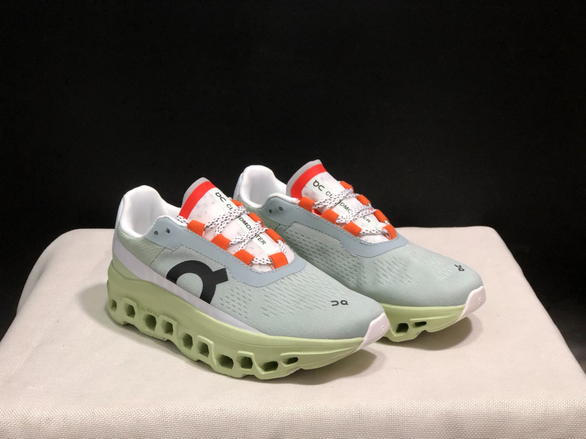 On Running Cloudmonster Sneakers Macaron Green