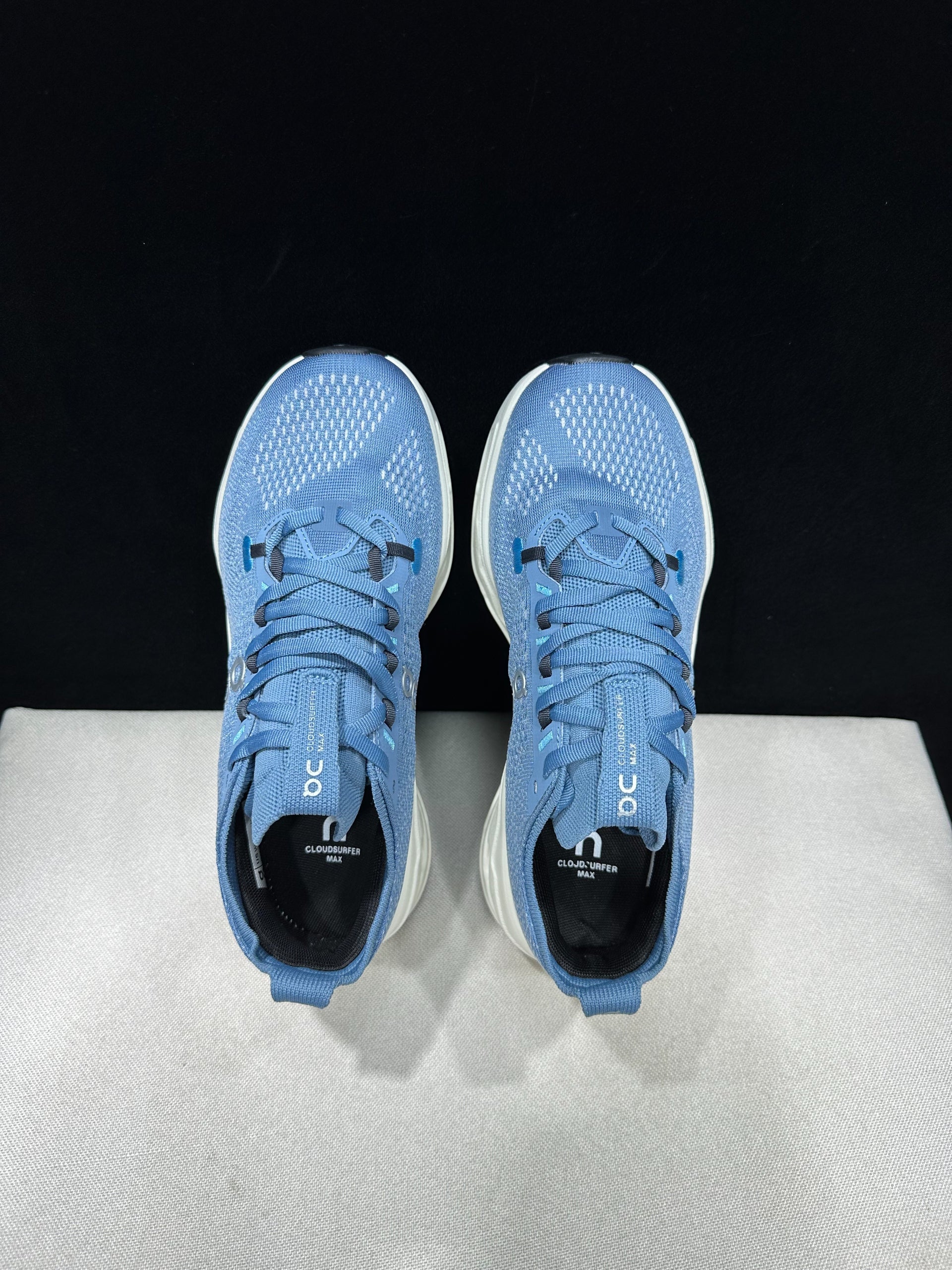 On Cloudsurfer Max Road-Running Shoes Cyan