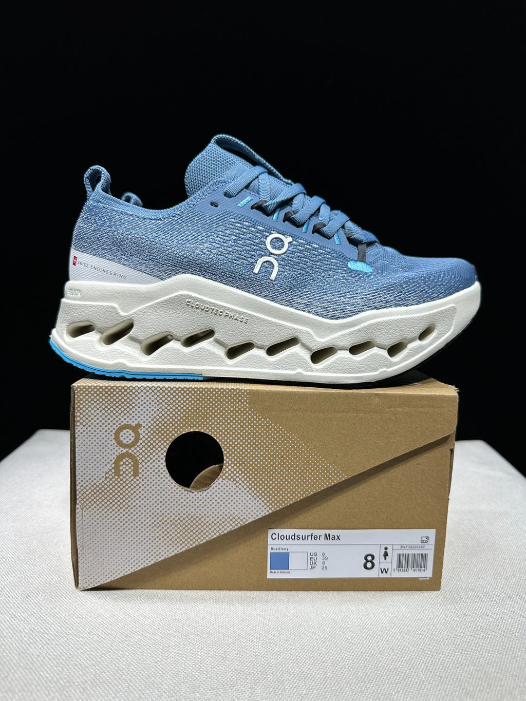 On Cloudsurfer Max Road-Running Shoes Cyan
