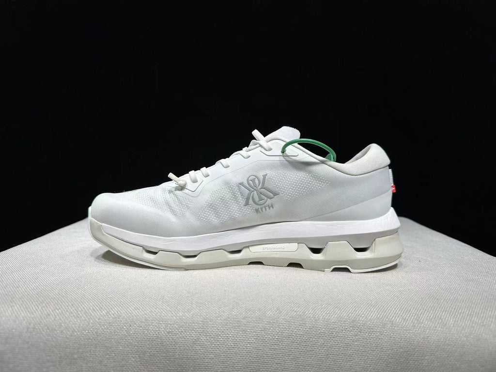On Running Cloudzone Kith White