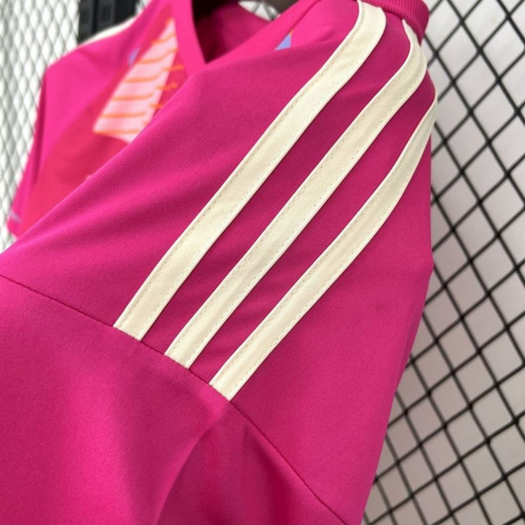 Flamengo Pink Goalkeeper Jersey 2025