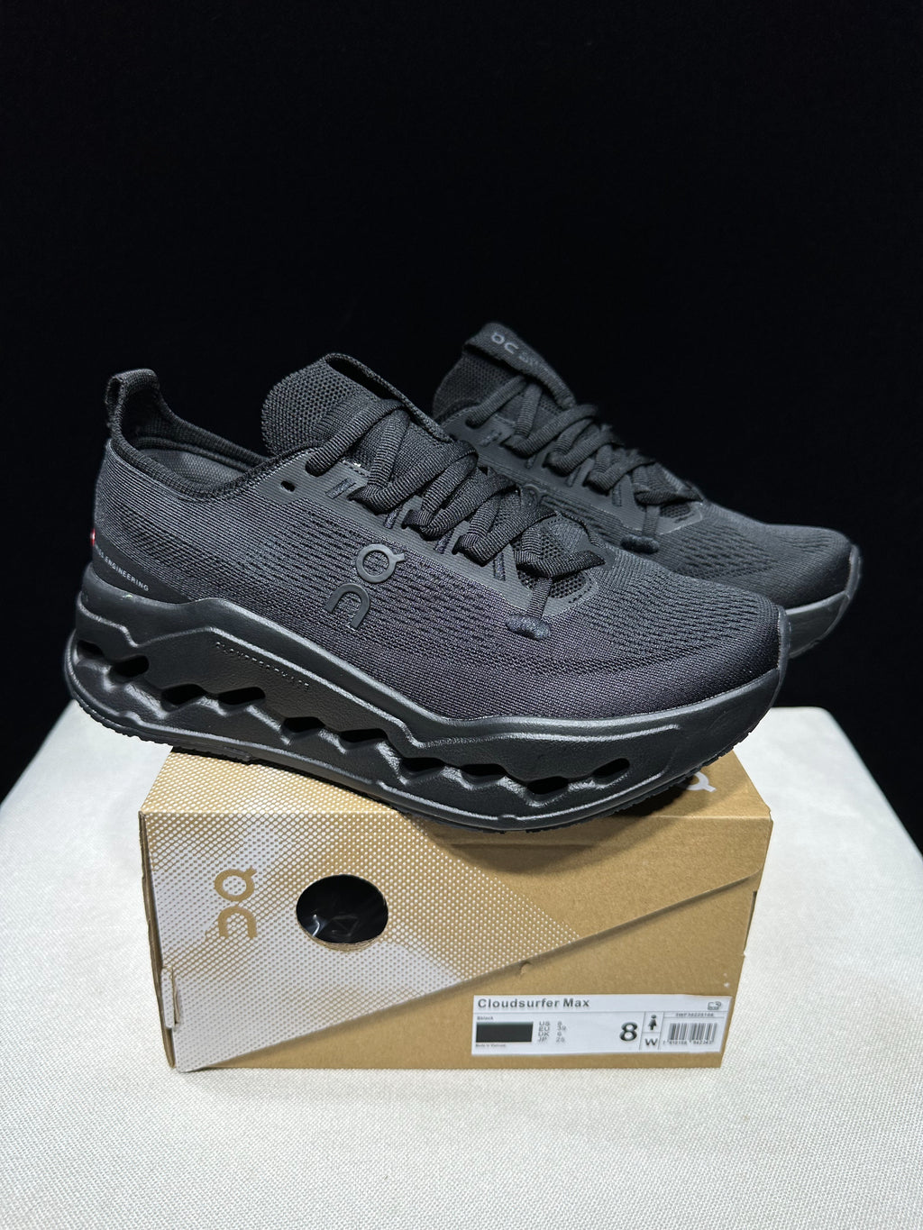On Cloudsurfer Max Road-Running Shoes Black
