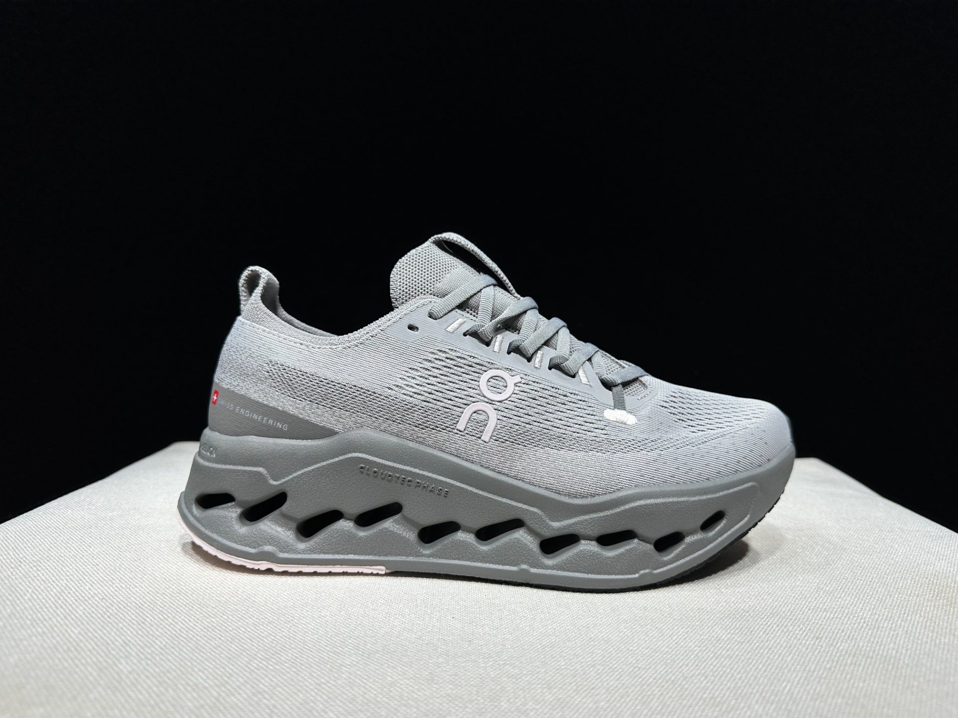 On Cloudsurfer Max Road-Running Shoes Gray
