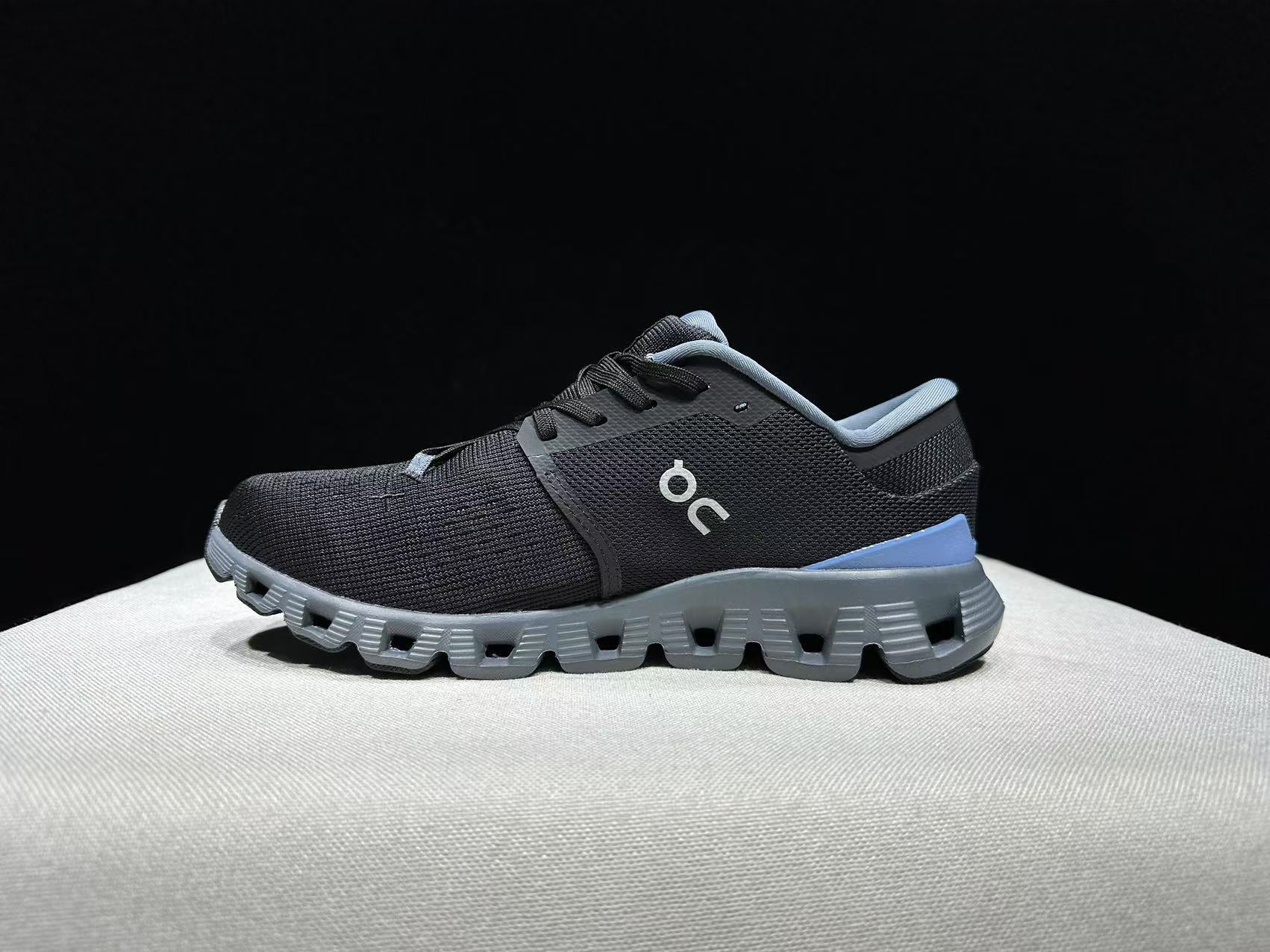 On Cloud X 4 Navy/Gourami