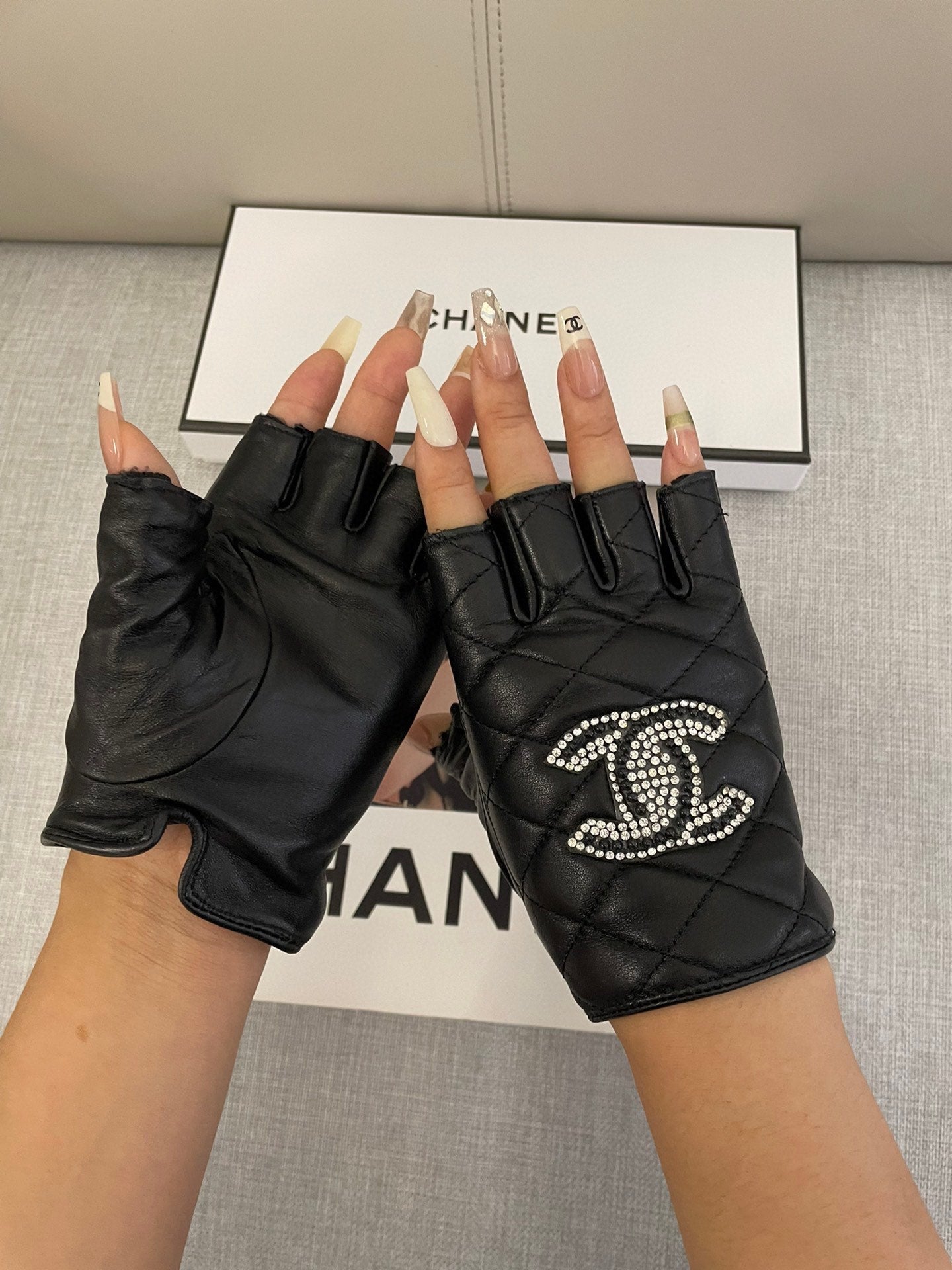 FIGERLESS GLOVES IN BLACK SHEEPSKIN 463851