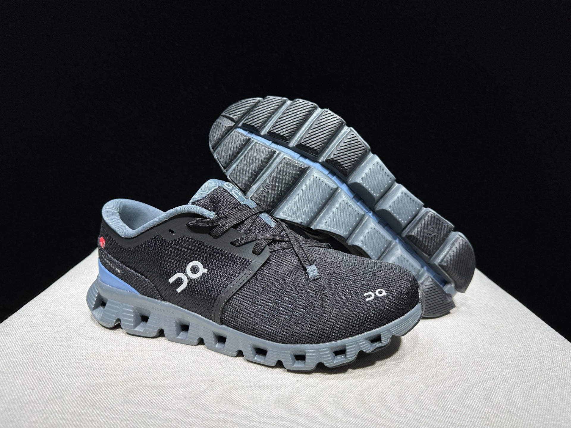 On Cloud X 4 Navy/Gourami