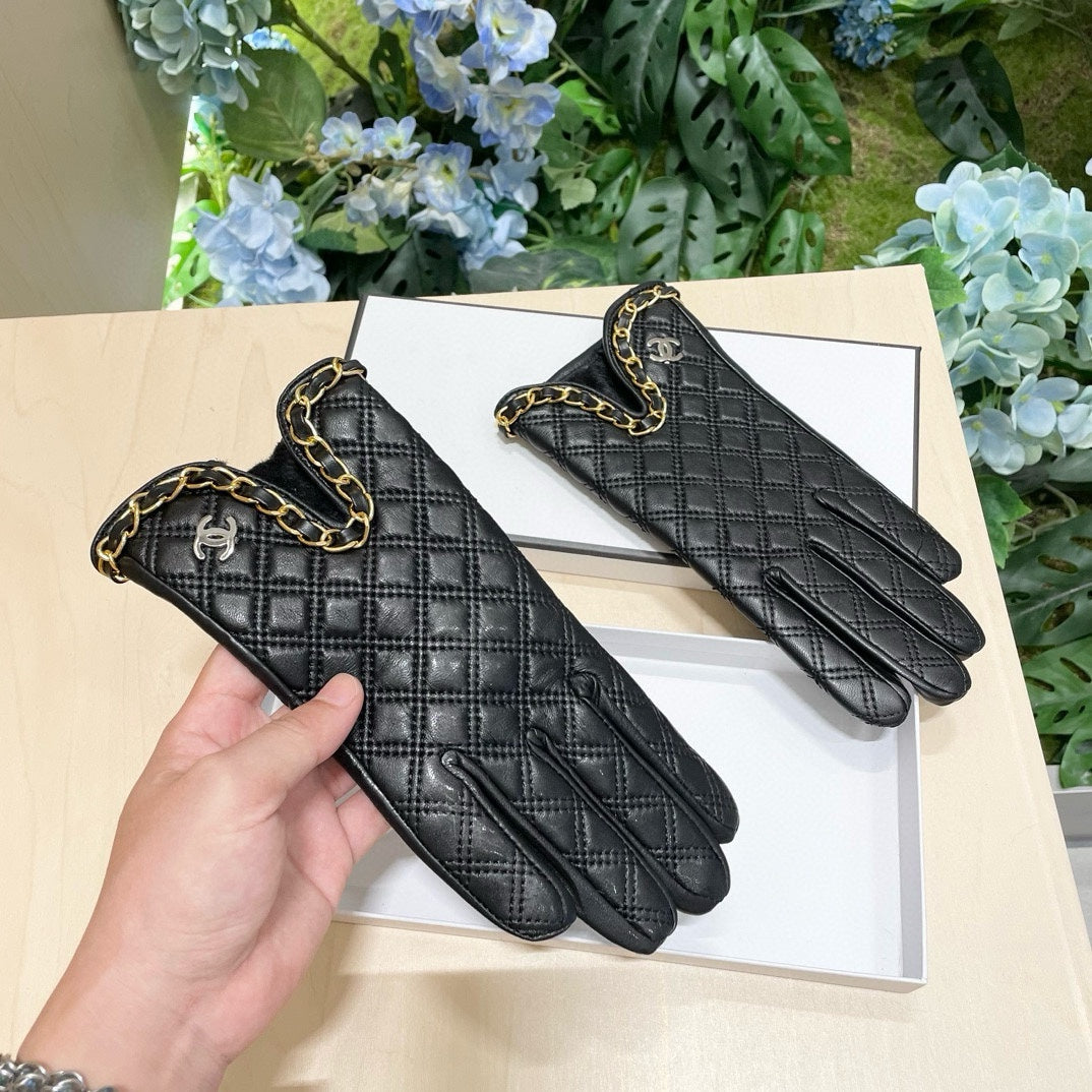 GLOVES IN BLACK LAMBSKIN 464979