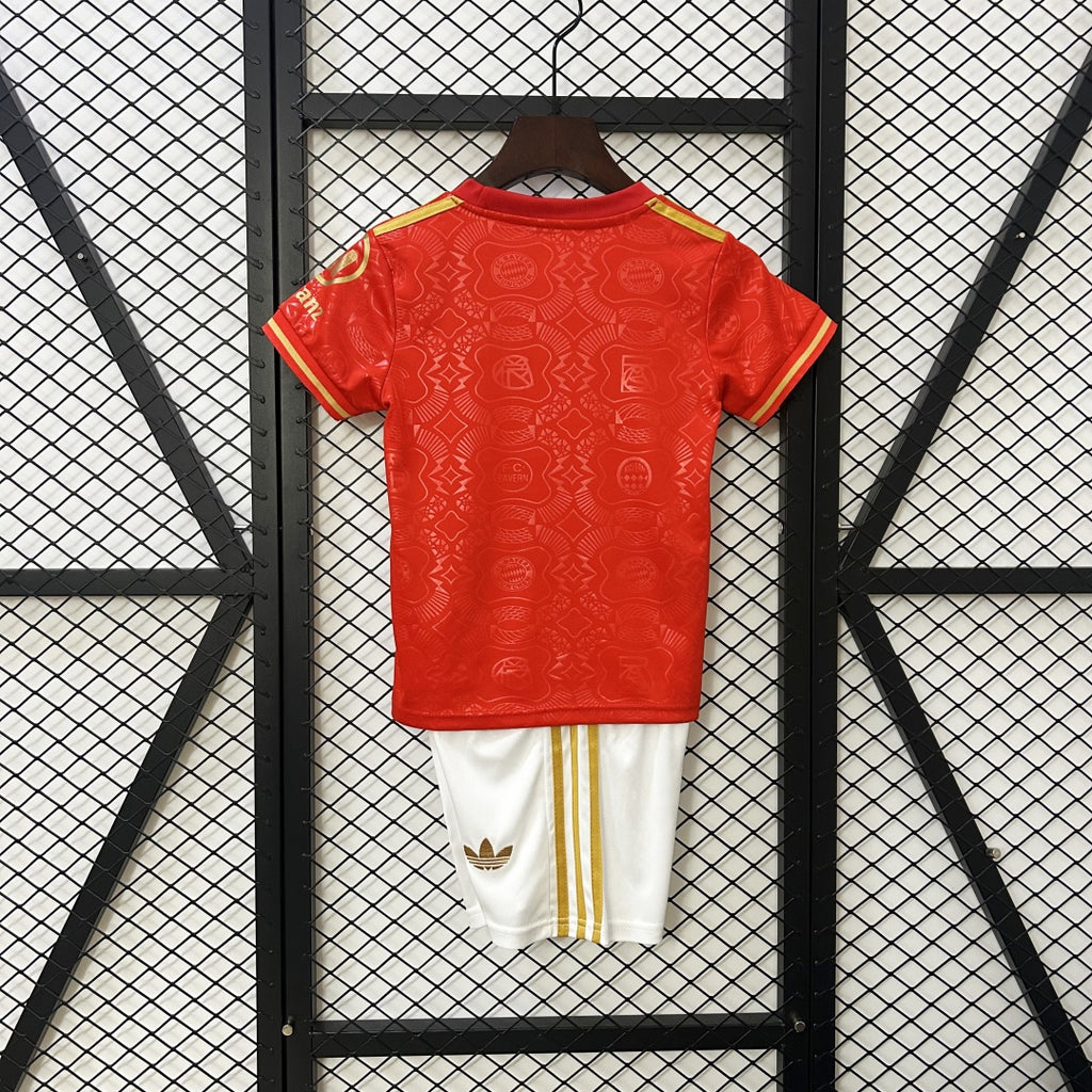 Kid's Bayern Munich 125th Anniversary Kit 2025/26