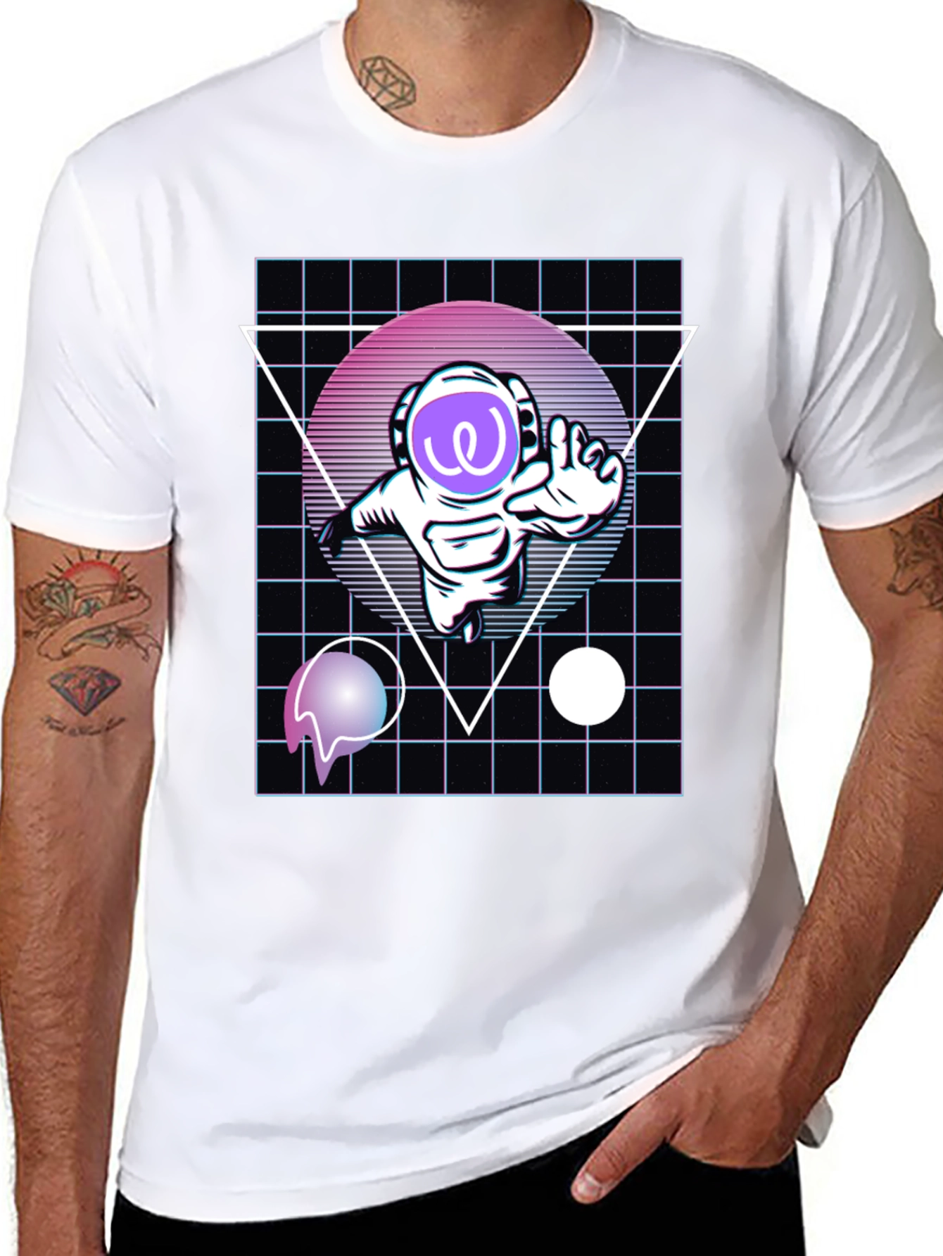 Astronaut Vaporwave T-Shirt - Galaxy Style