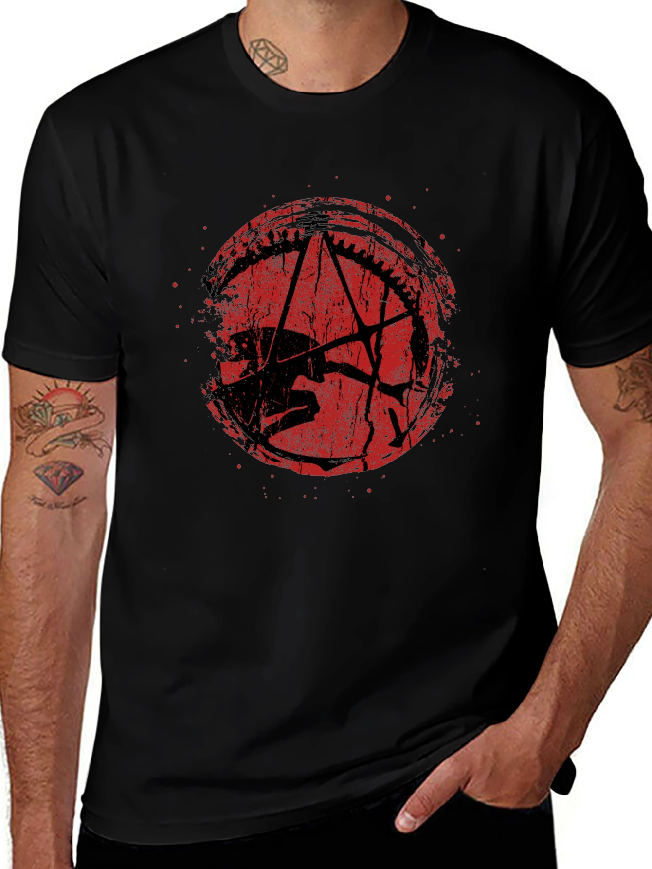 Distressed Red Pentagram Graphic Black T-Shirt